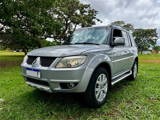 MITSUBISHI PAJERO TR4 2.0 4X2 16V 140CV FLEX 4P AUTOMÁTICO